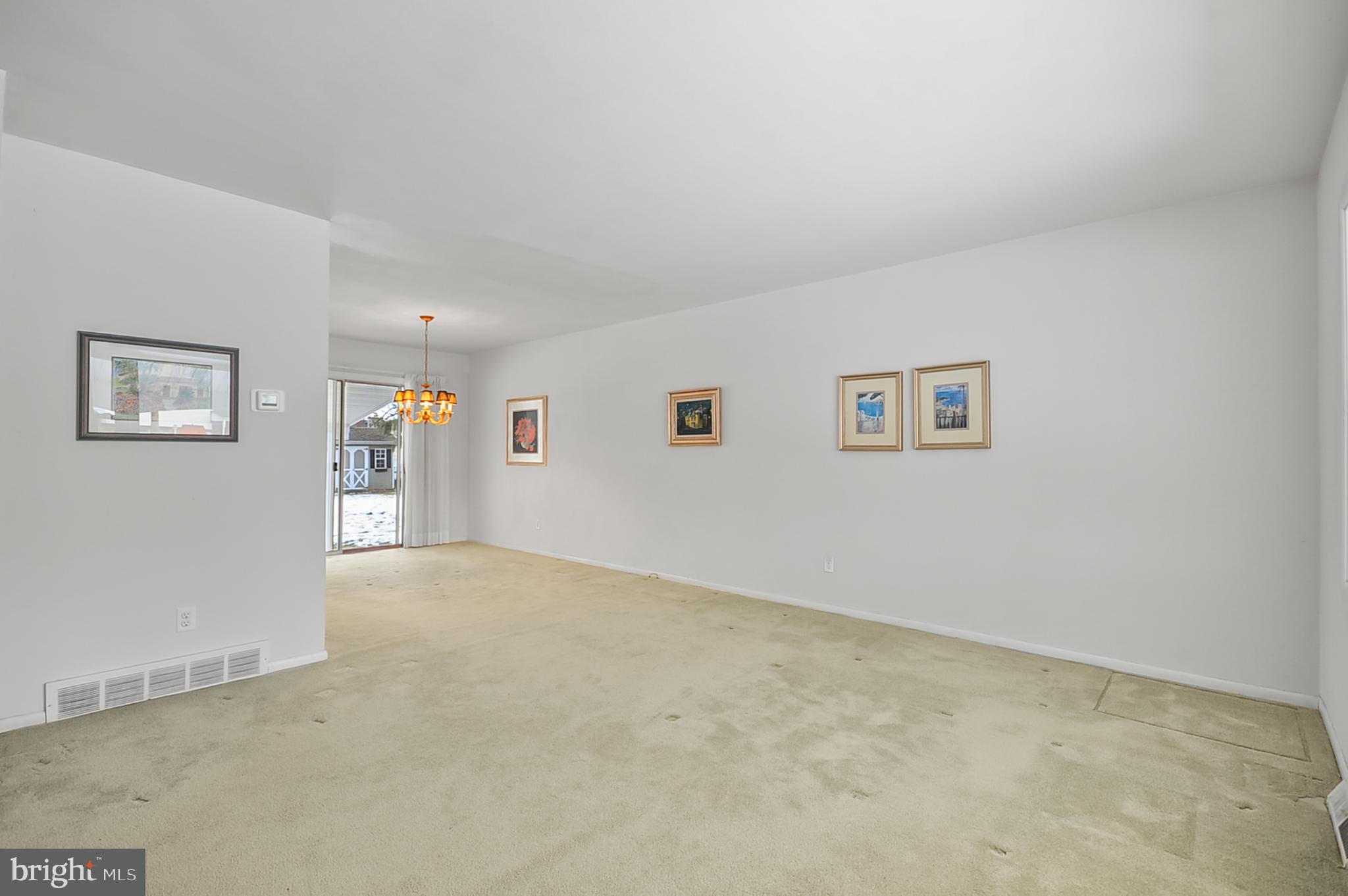 BURGUNDY HILLS - Residential