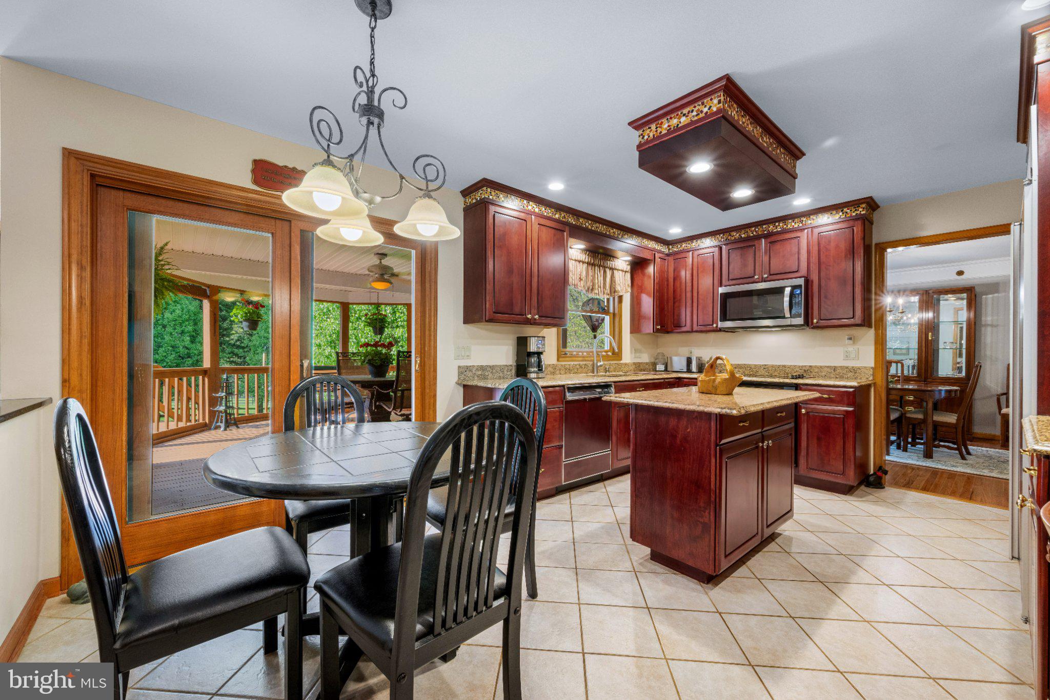 KINGSVILLE - Residential