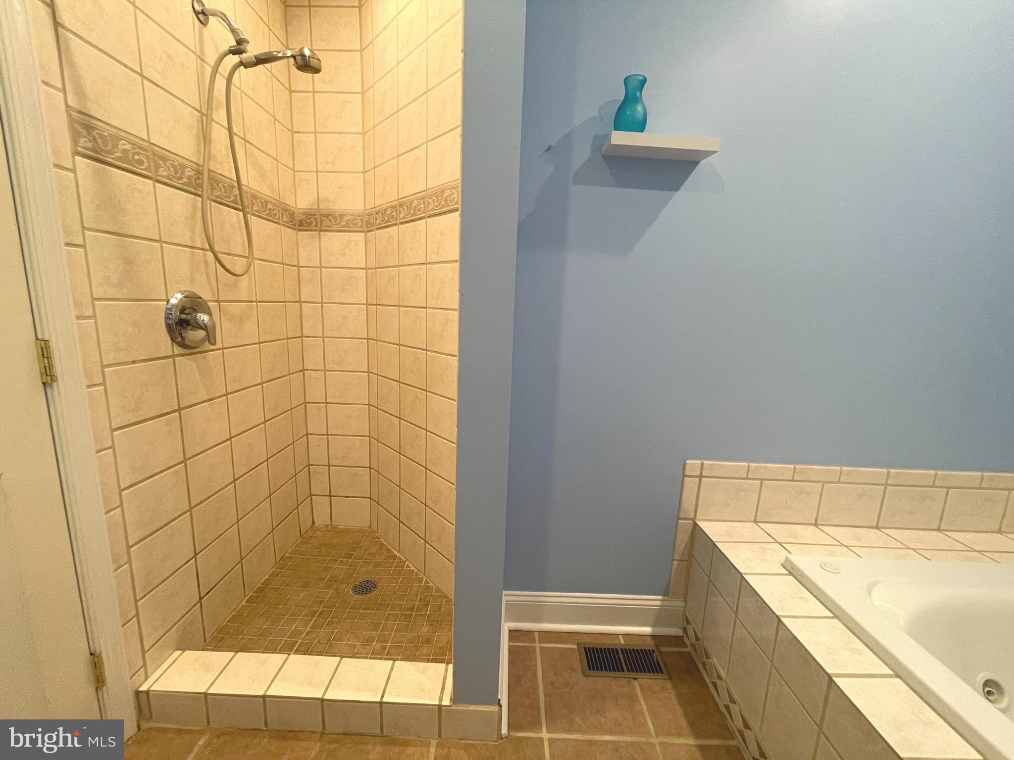 PATTERSON PARK - Residential Lease