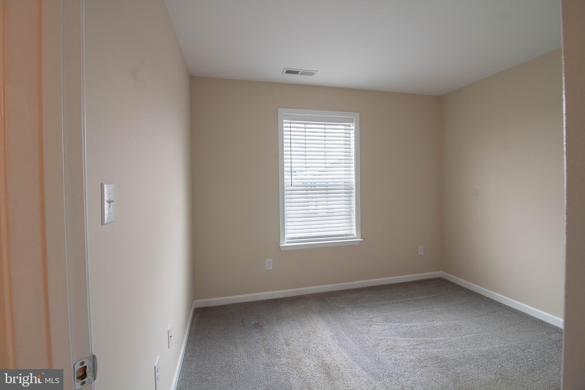 WOODLAND MANOR - Residential