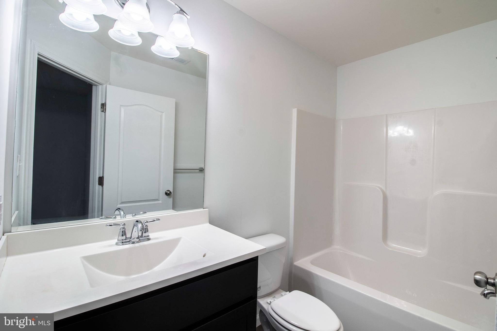 WOODLAND MANOR - Residential