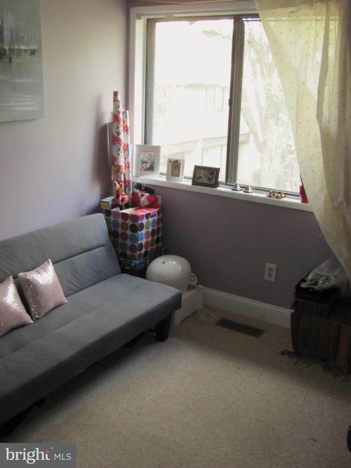 RESTON - Residential Lease