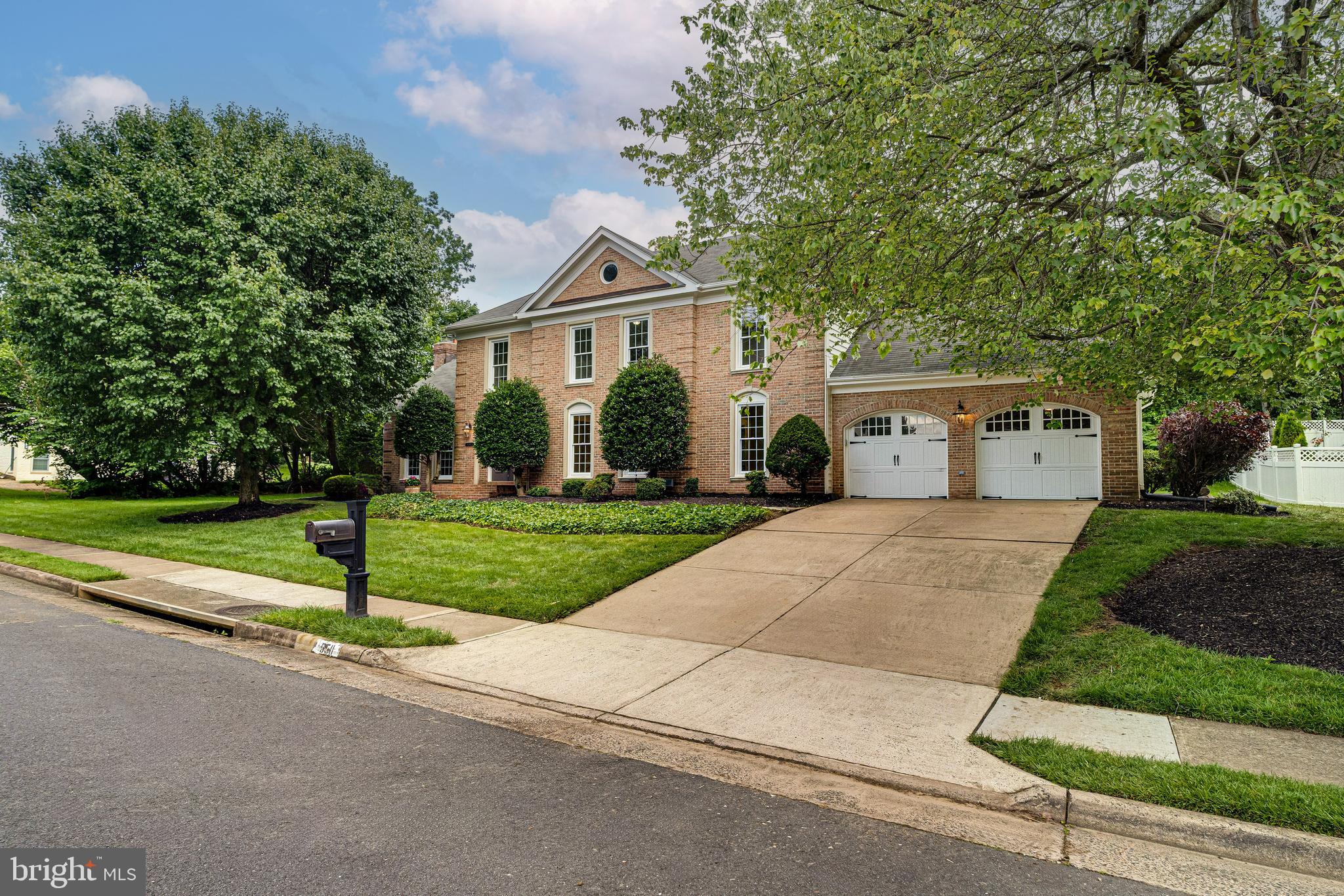5511 CHESTERMILL DRIVE