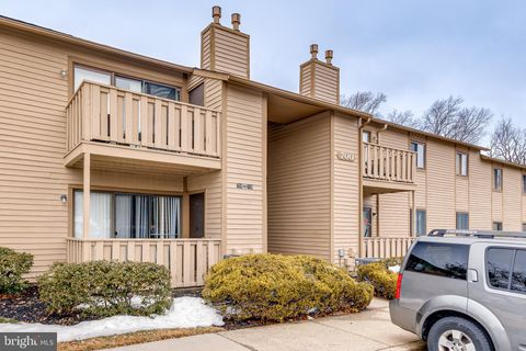 Homes For Sale - 716 Woodhollow Drive<br/> MARLTON, NJ 08053