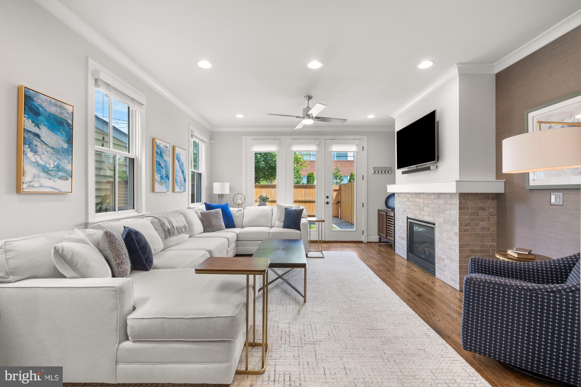 HISTORIC OLD TOWN - Residential