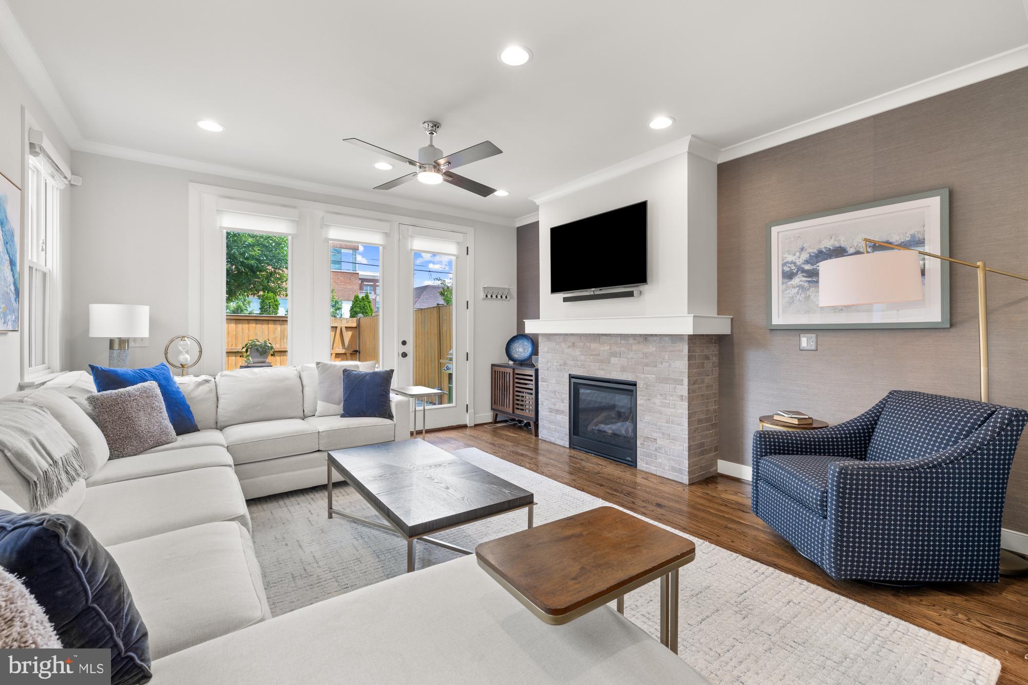 HISTORIC OLD TOWN - Residential