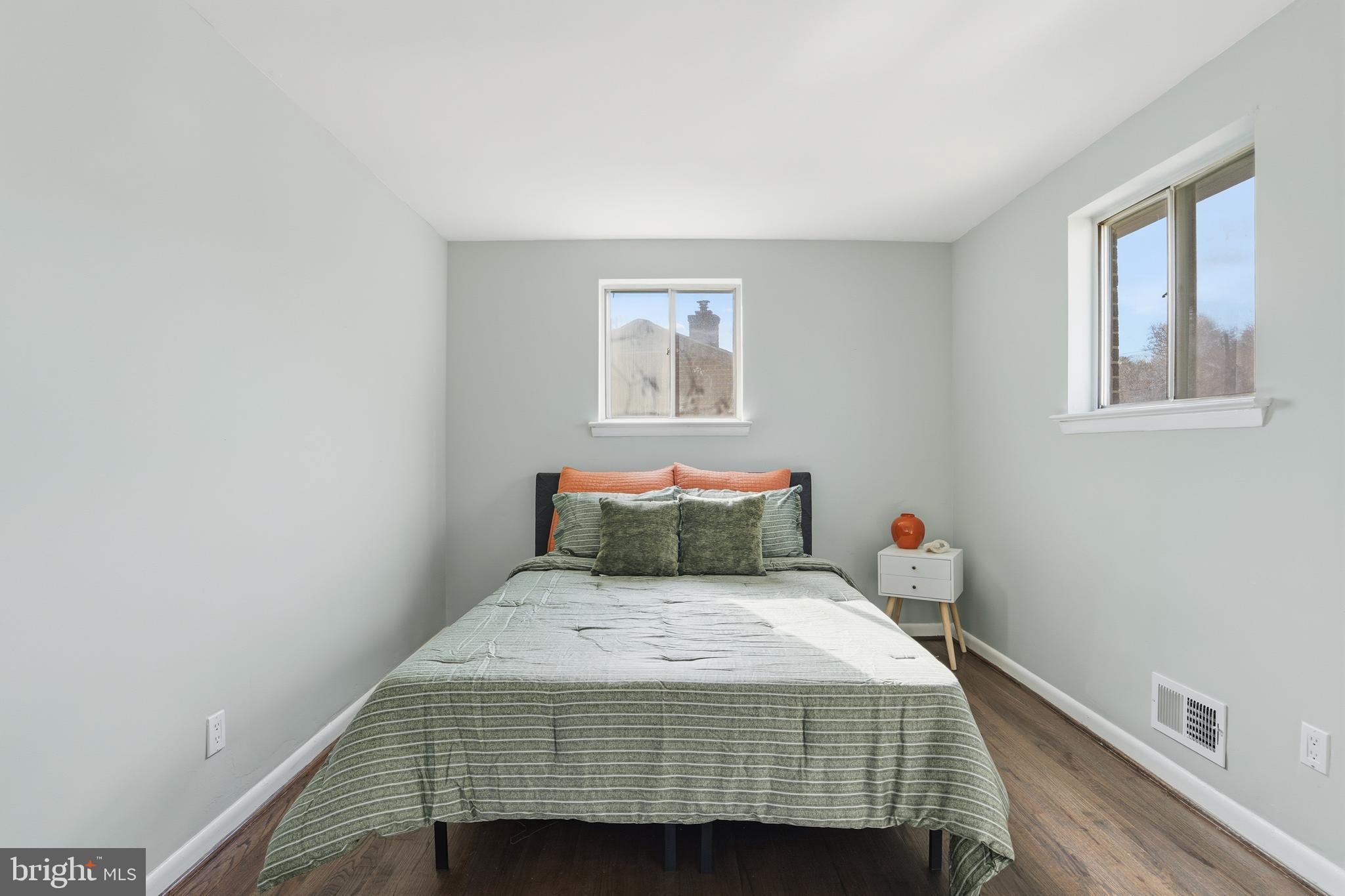 BARNABY VILLAGE - Residential