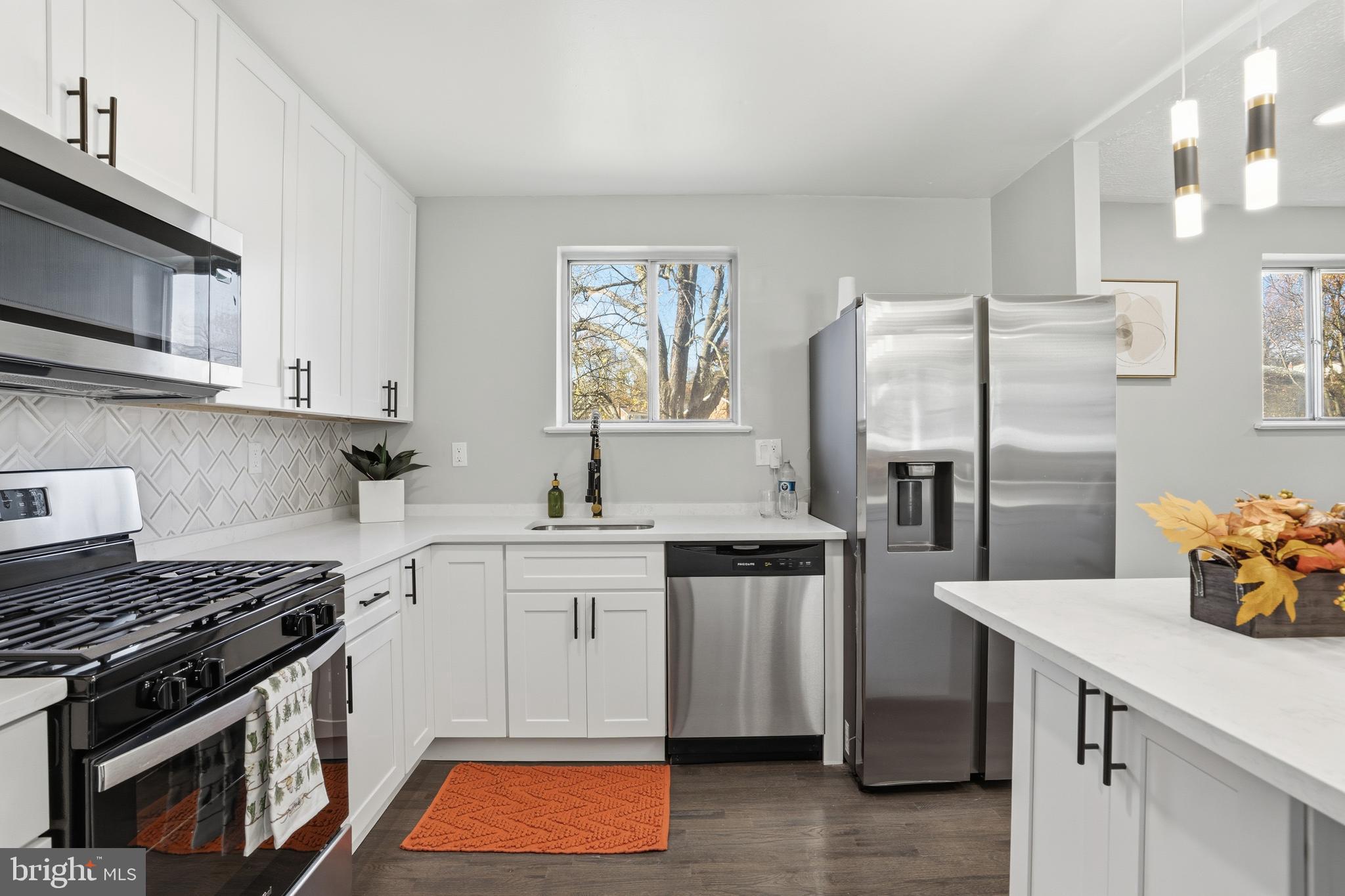 BARNABY VILLAGE - Residential