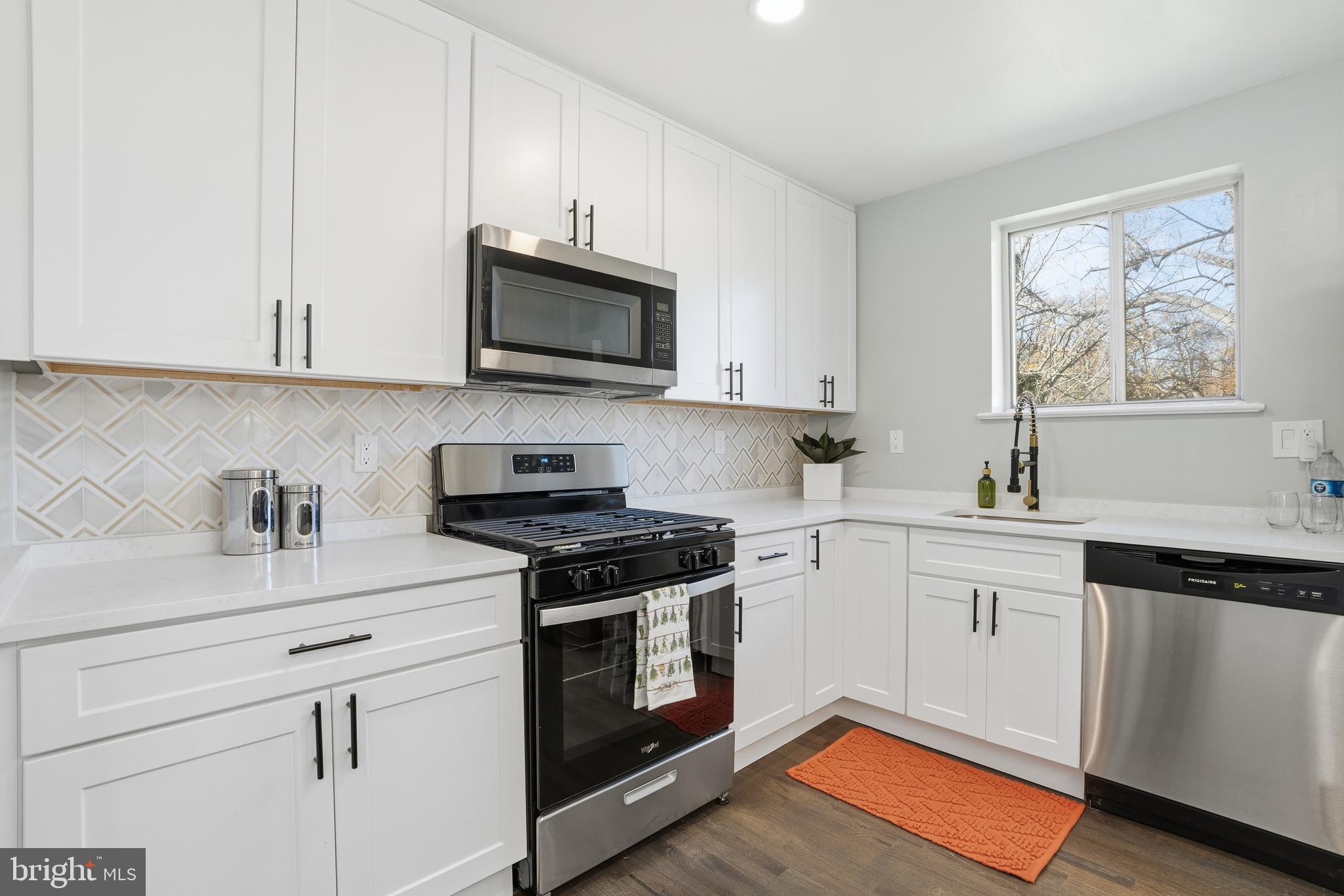 BARNABY VILLAGE - Residential