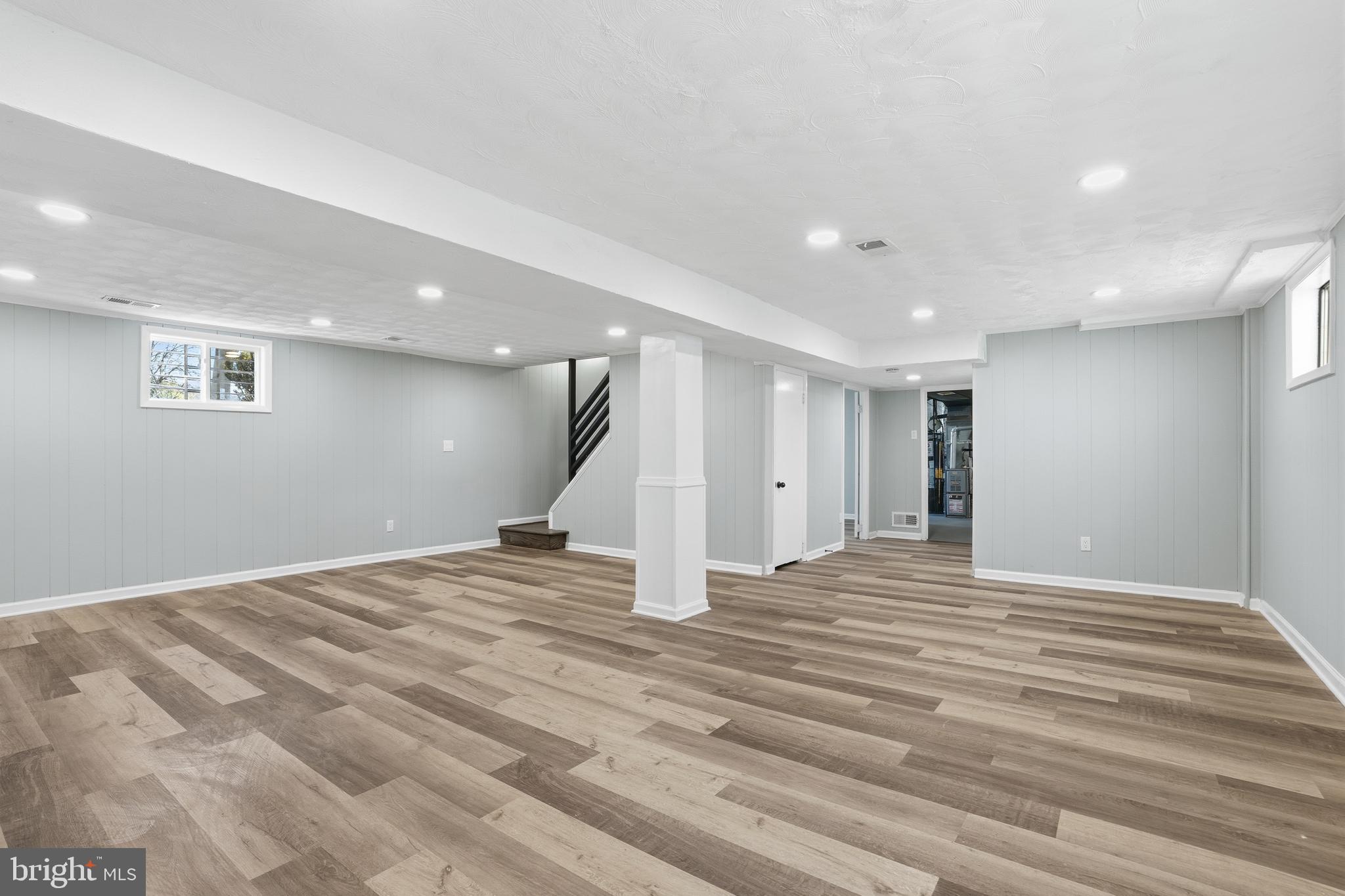 BARNABY VILLAGE - Residential