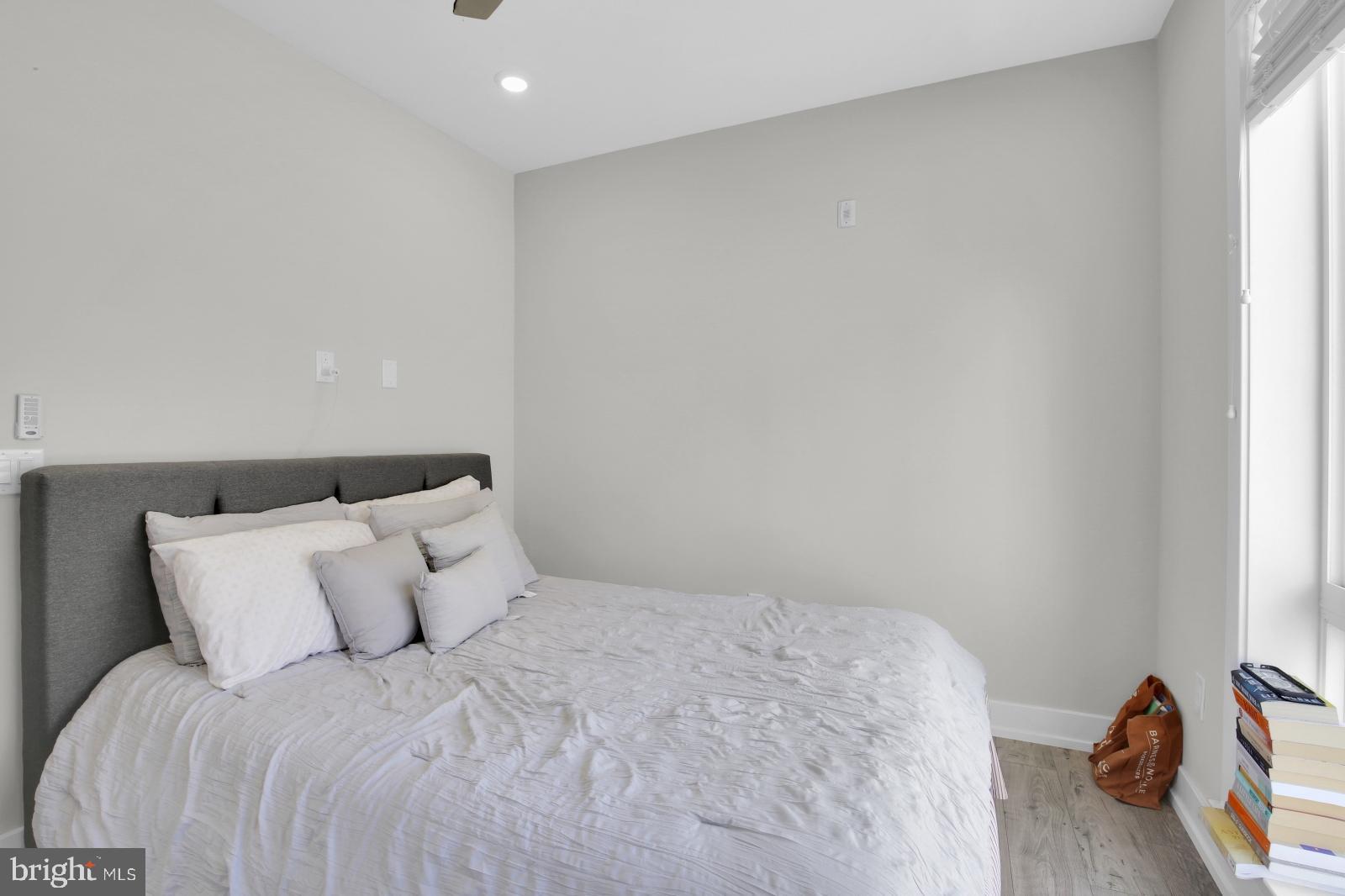 PHILADELPHIA (NORTH) - Residential Lease