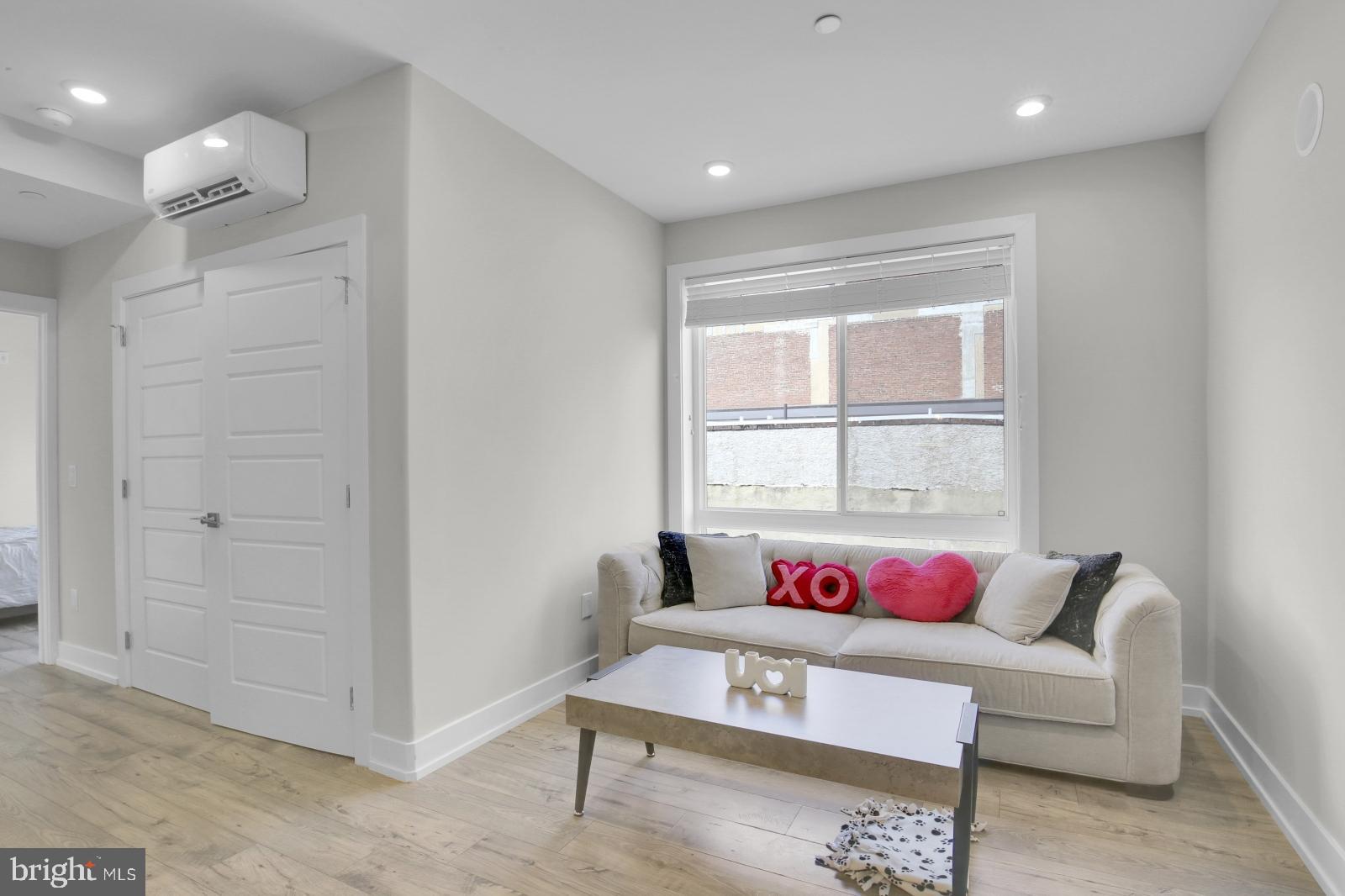 PHILADELPHIA (NORTH) - Residential Lease