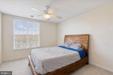 THE COMMONS ON POTOMAC SQUARE - Residential