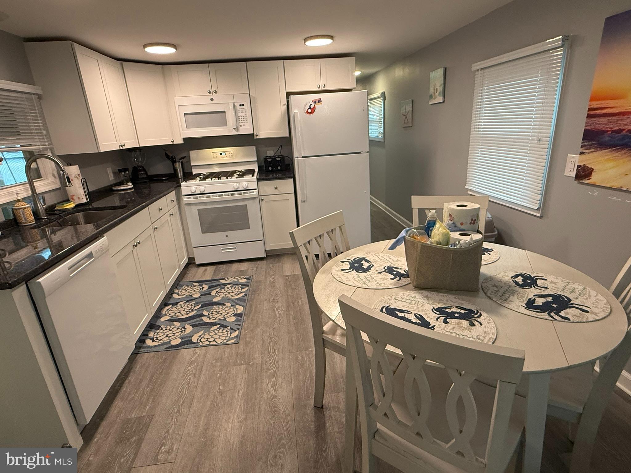 MONTEGO BAY - Residential Lease