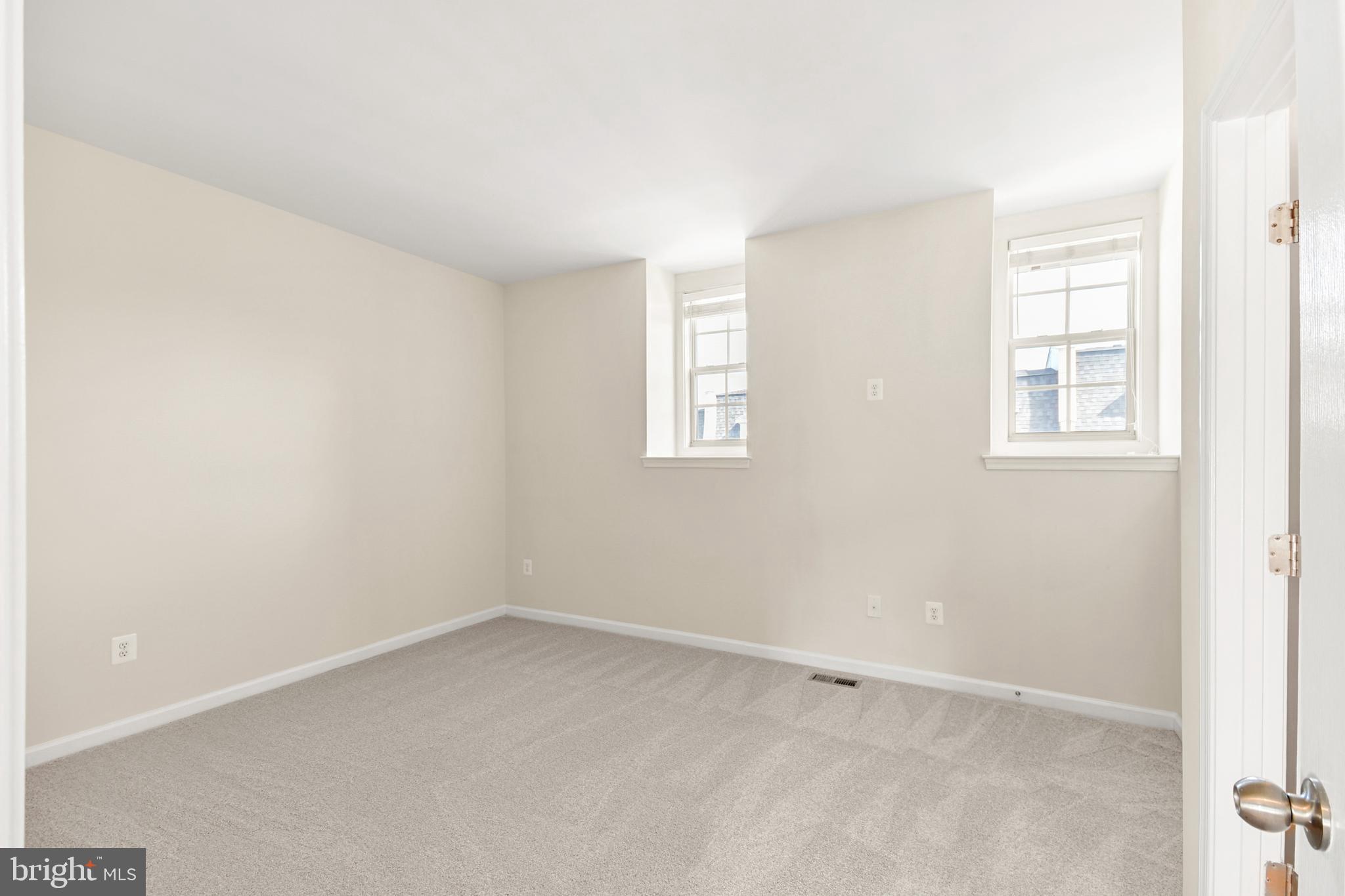 POTOMAC OVERLOOK CONDO - Residential