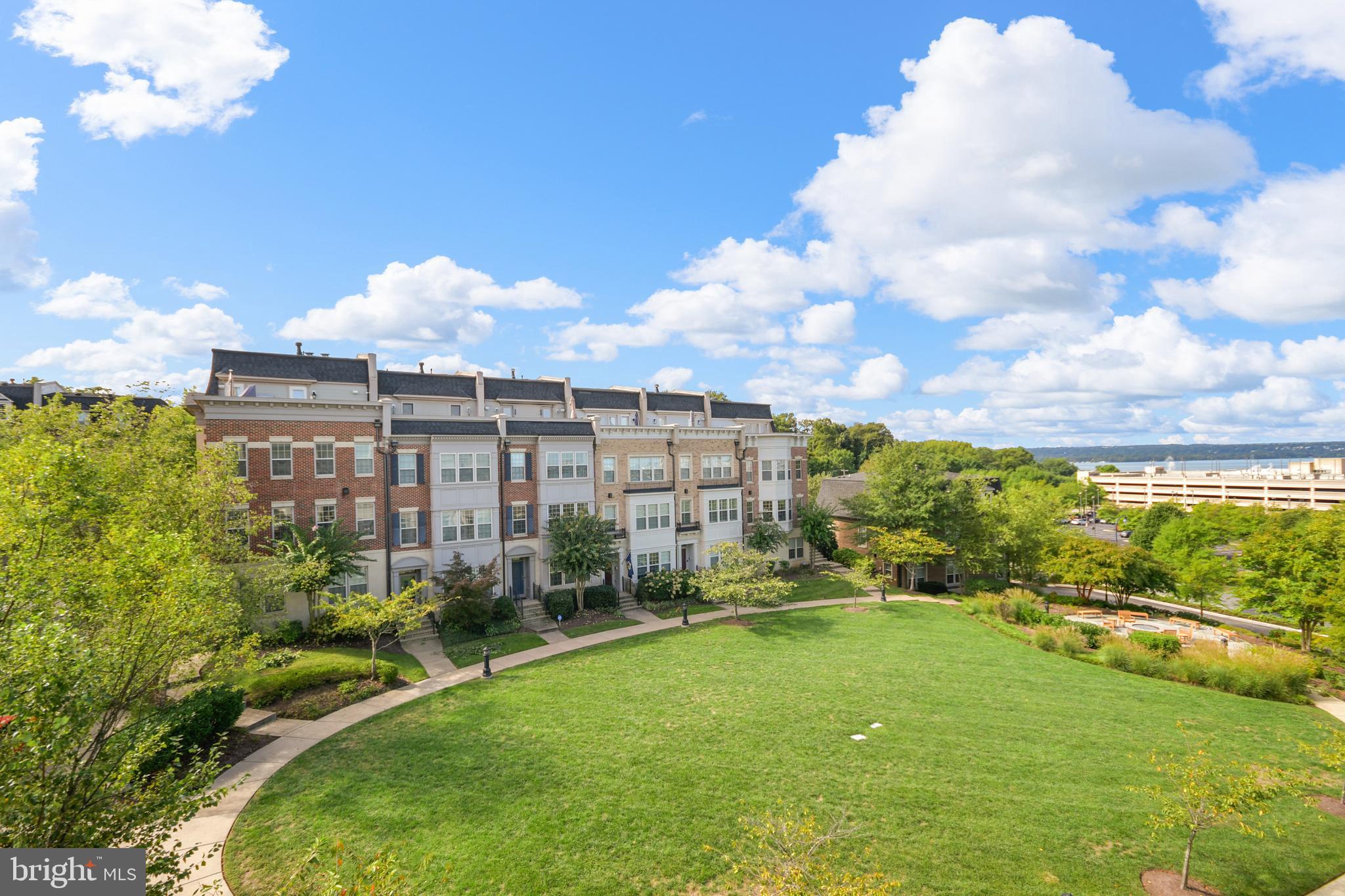 POTOMAC OVERLOOK CONDO - Residential
