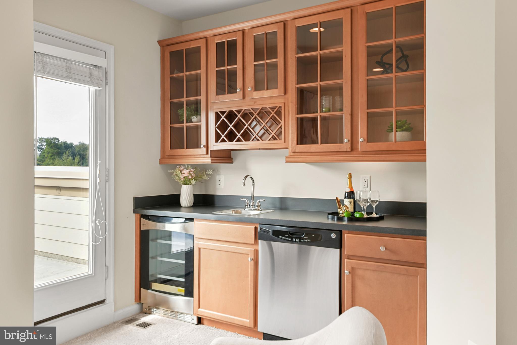 POTOMAC OVERLOOK CONDO - Residential