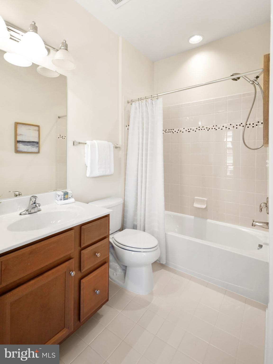 POTOMAC OVERLOOK CONDO - Residential