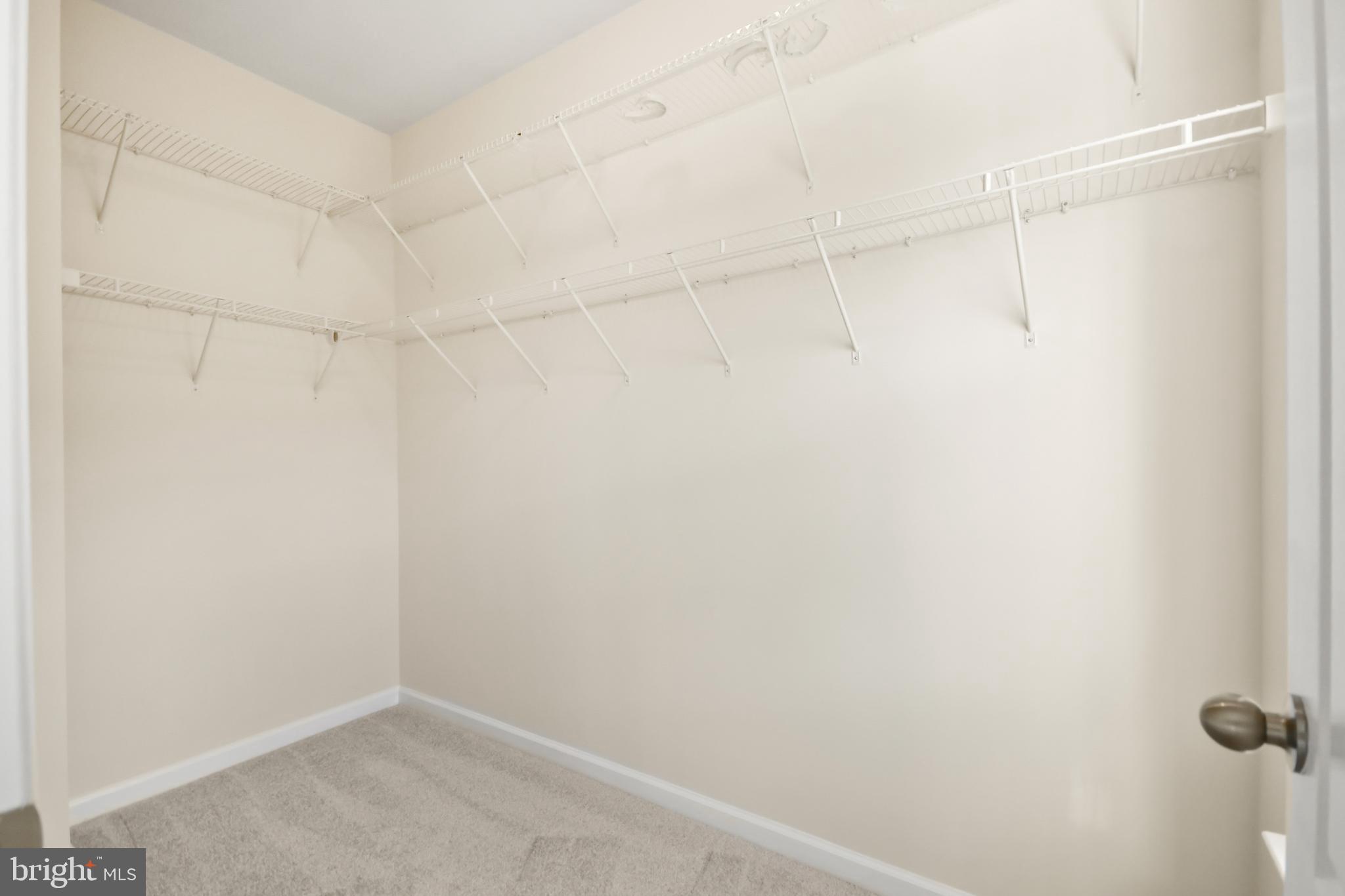 POTOMAC OVERLOOK CONDO - Residential