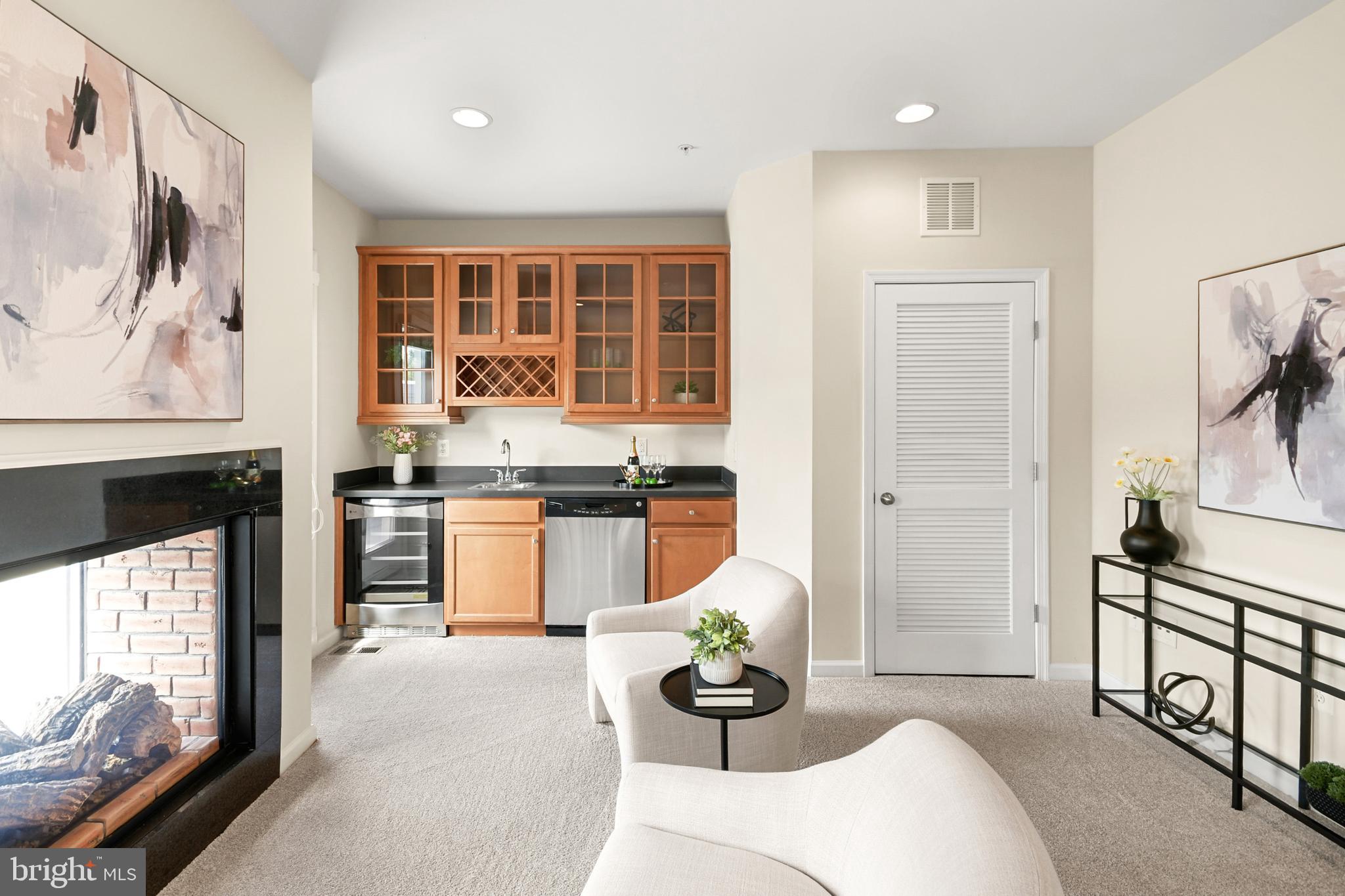 POTOMAC OVERLOOK CONDO - Residential