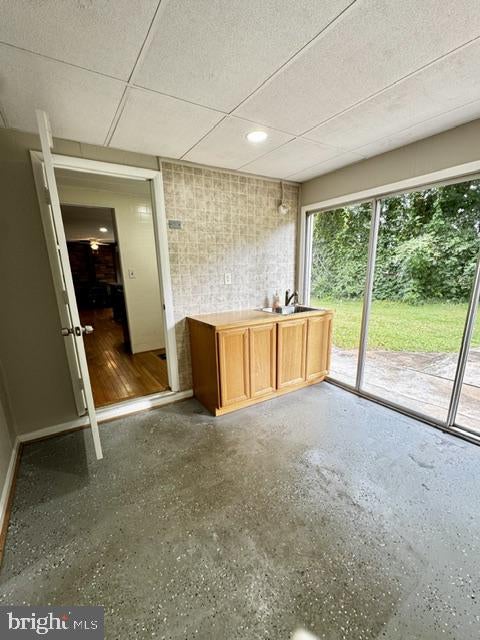 2285 EDWARD KING LANE