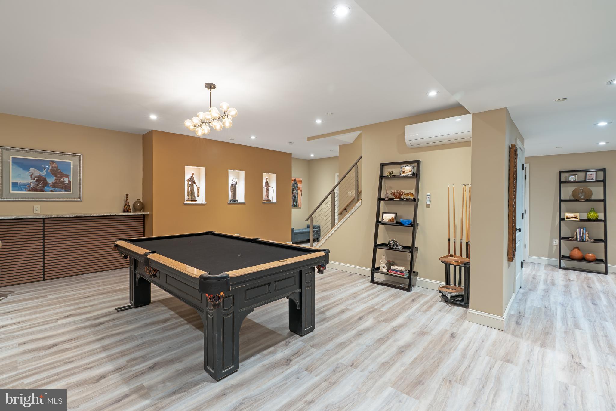 WARRINGTON GLEN - Residential