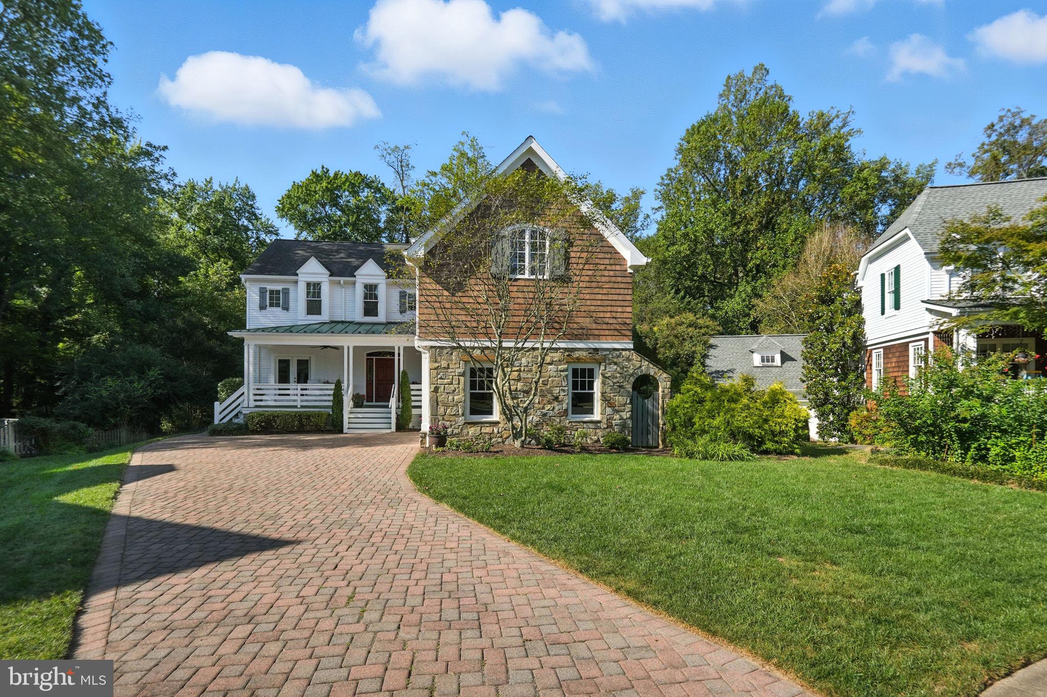 AYR HILL - Residential