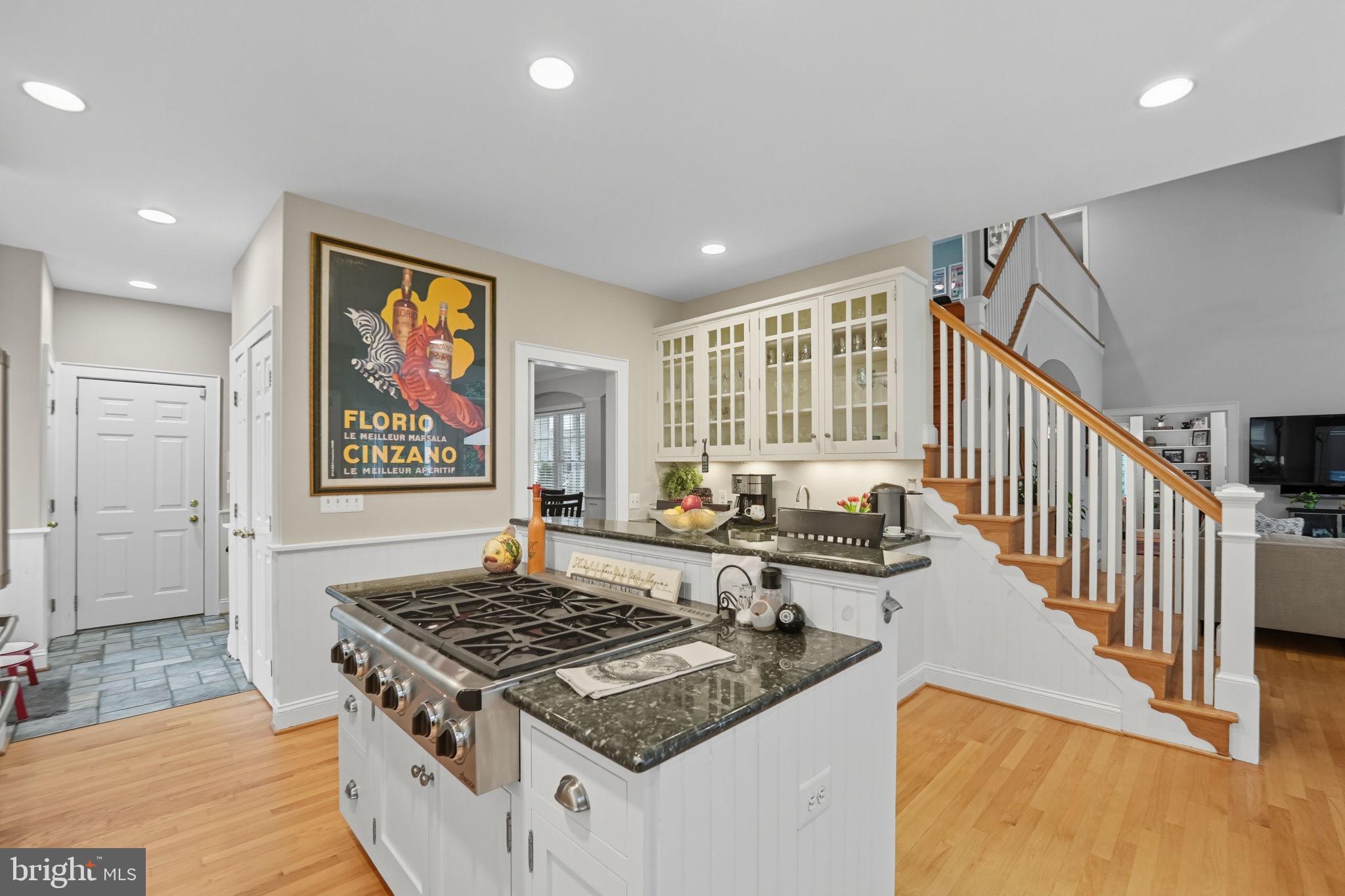 AYR HILL - Residential