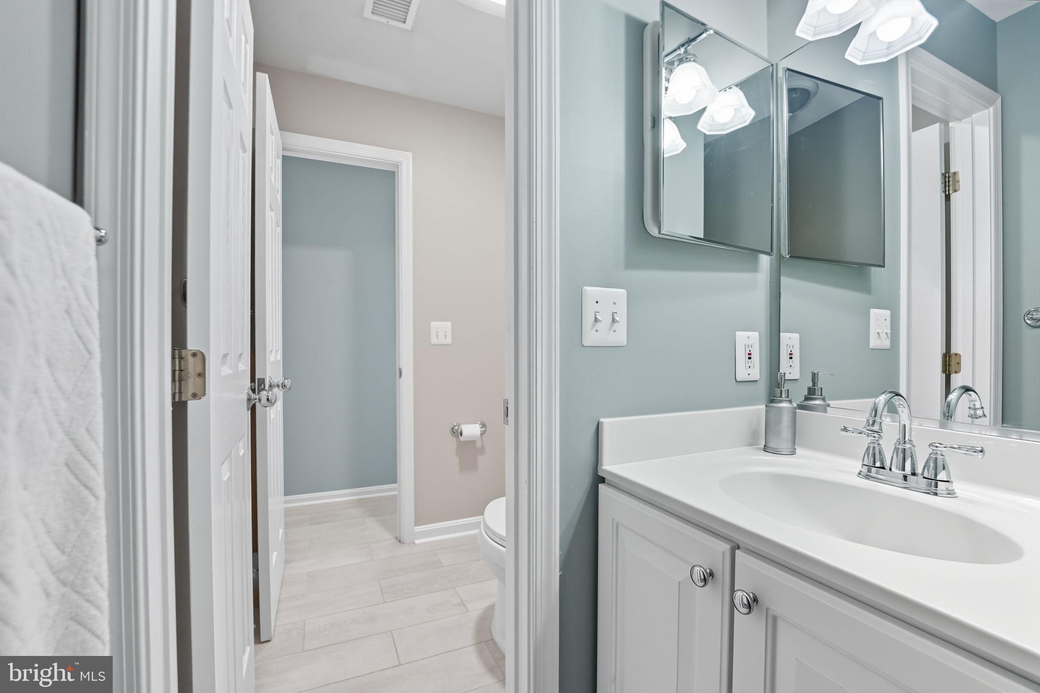 AYR HILL - Residential