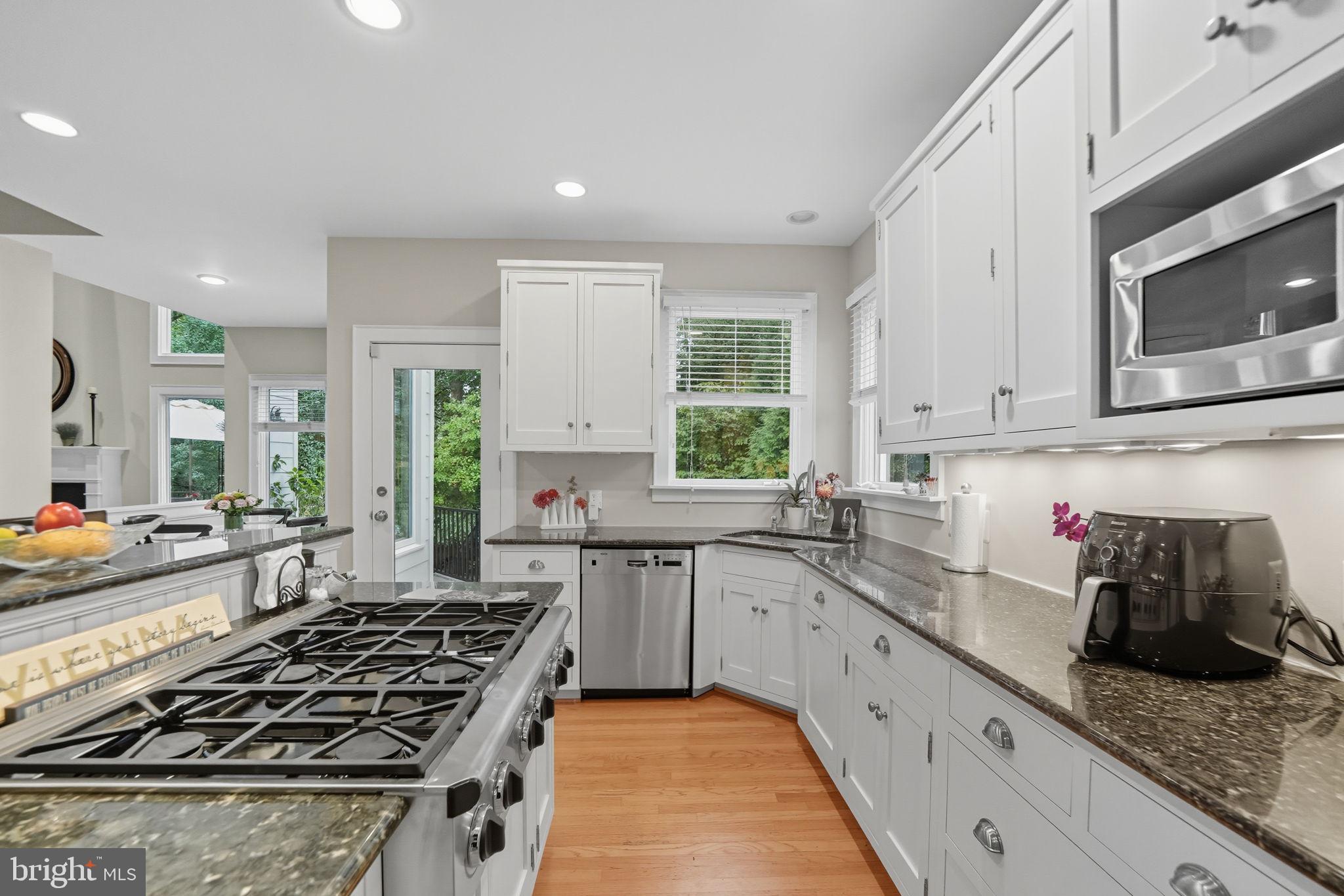 AYR HILL - Residential