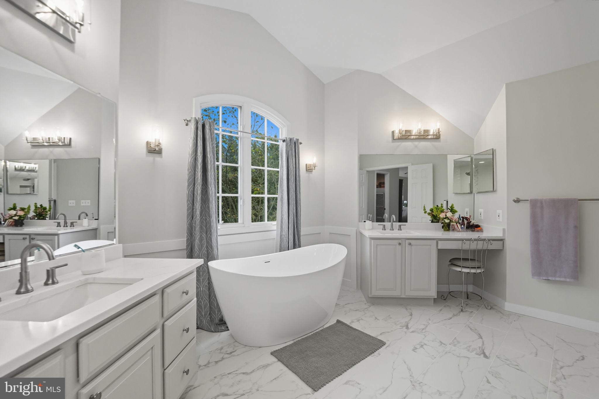 AYR HILL - Residential