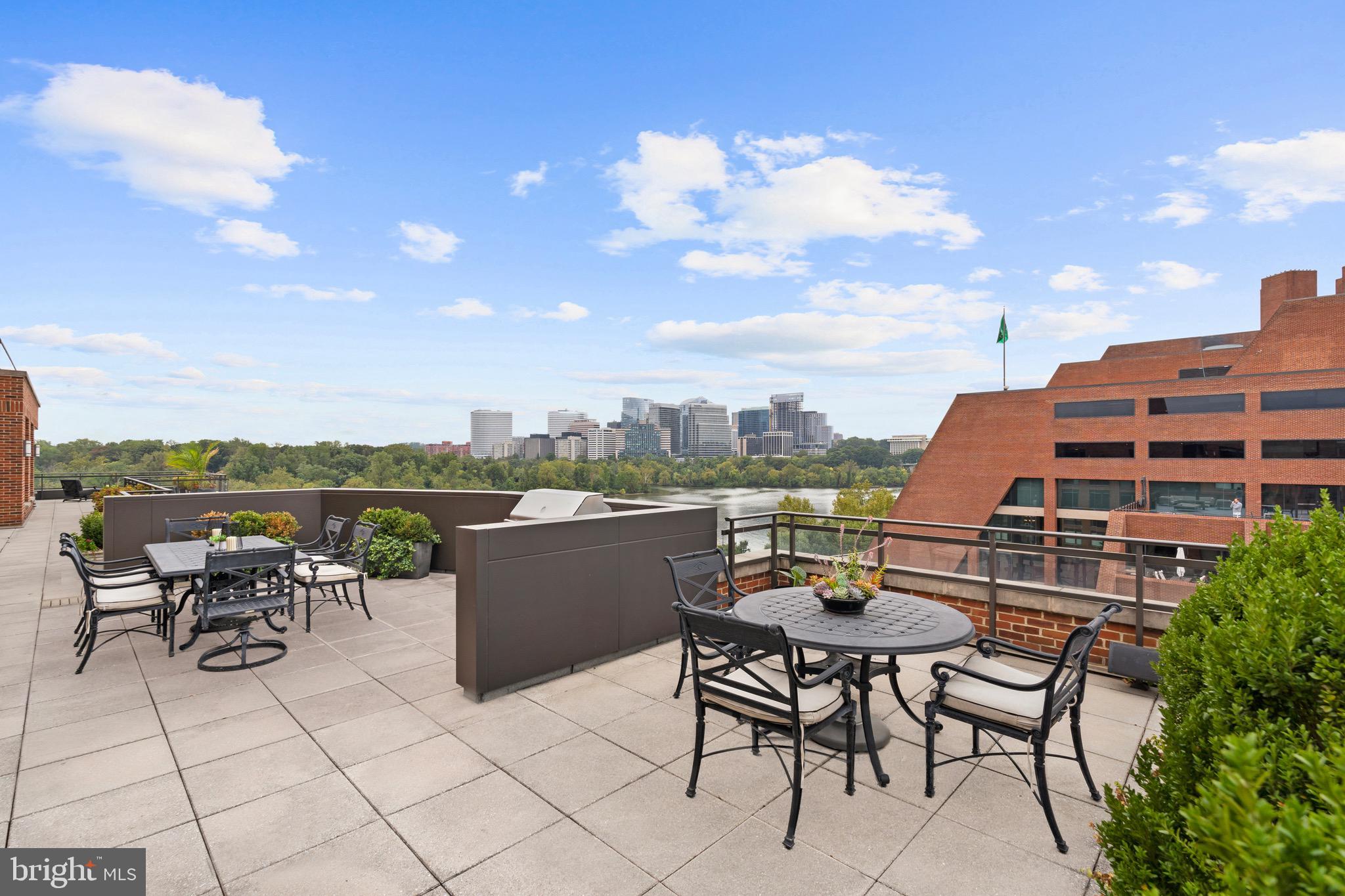 GEORGETOWN - Residential