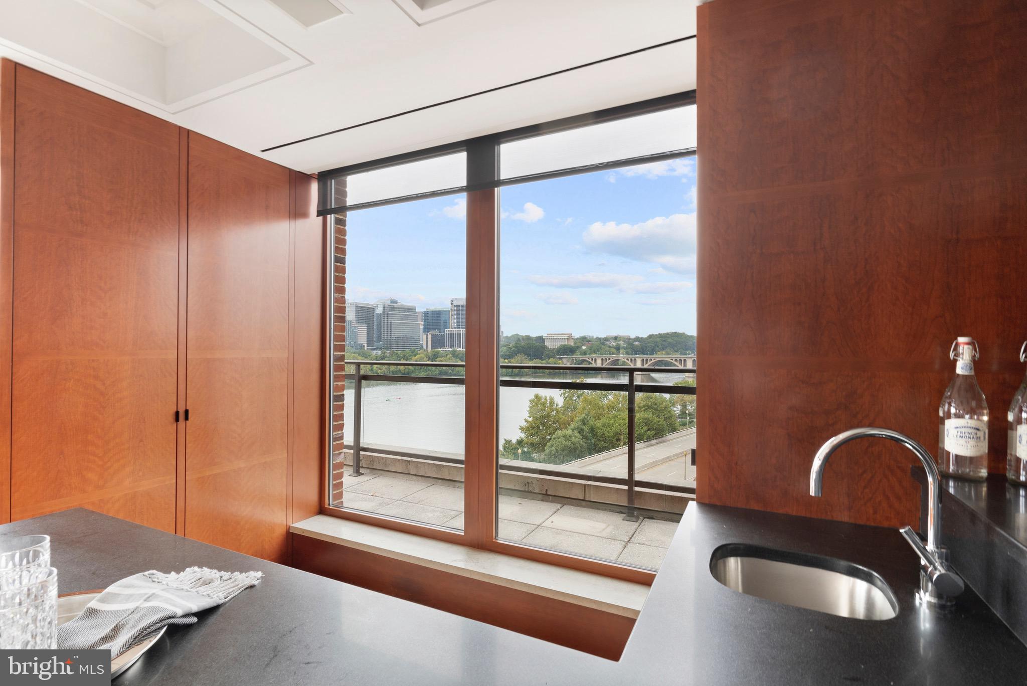 GEORGETOWN - Residential