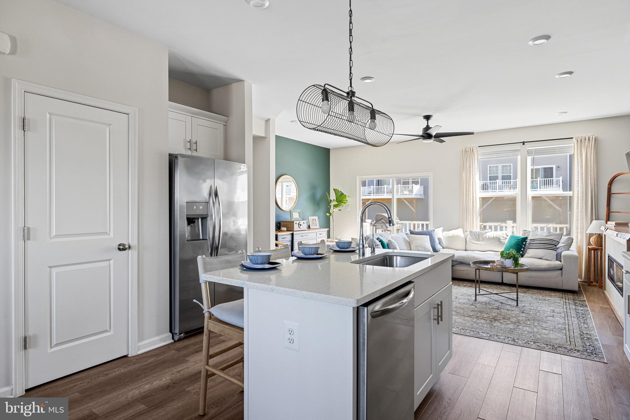 PRESIDENTS POINTE - Residential Lease