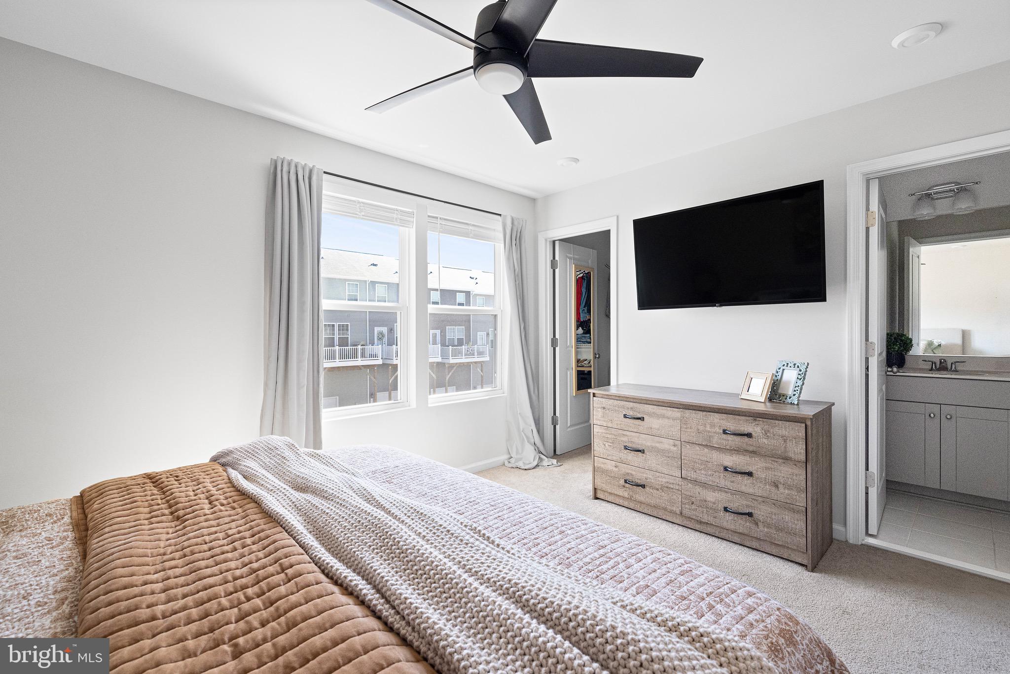 PRESIDENTS POINTE - Residential Lease