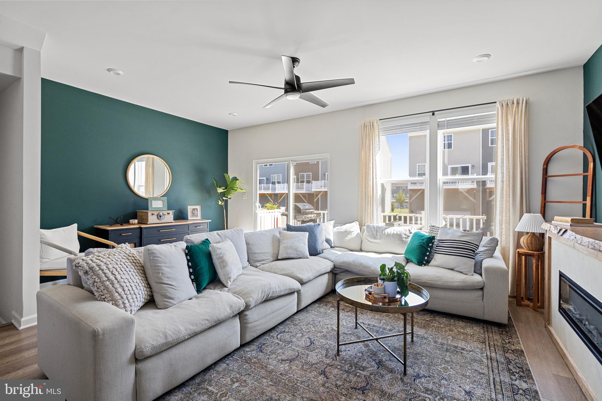 PRESIDENTS POINTE - Residential Lease