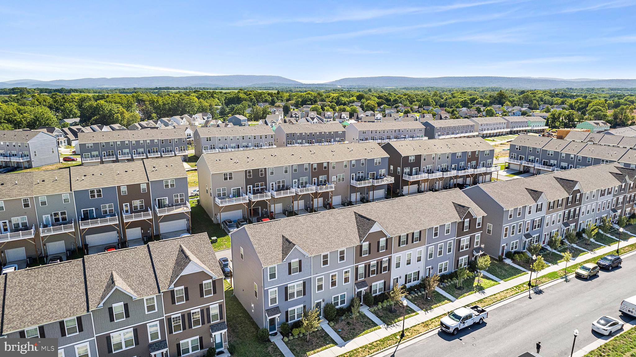 PRESIDENTS POINTE - Residential Lease