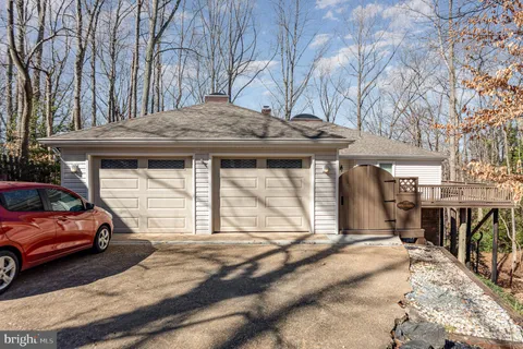230 Midshipman Circle, Stafford, VA MLS: VAST2036652