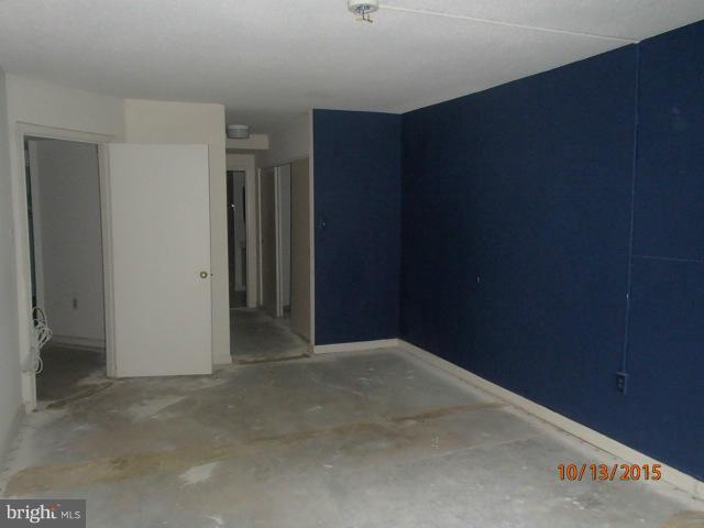 ROLAND PARK - Residential