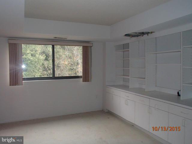 ROLAND PARK - Residential