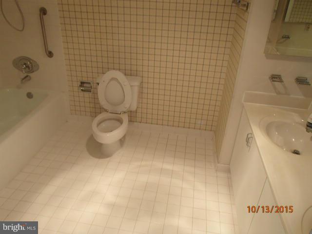 ROLAND PARK - Residential