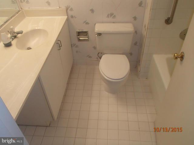 ROLAND PARK - Residential