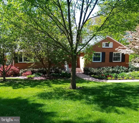 3634 Duke Street, Alexandria, VA MLS: VAAX2042954