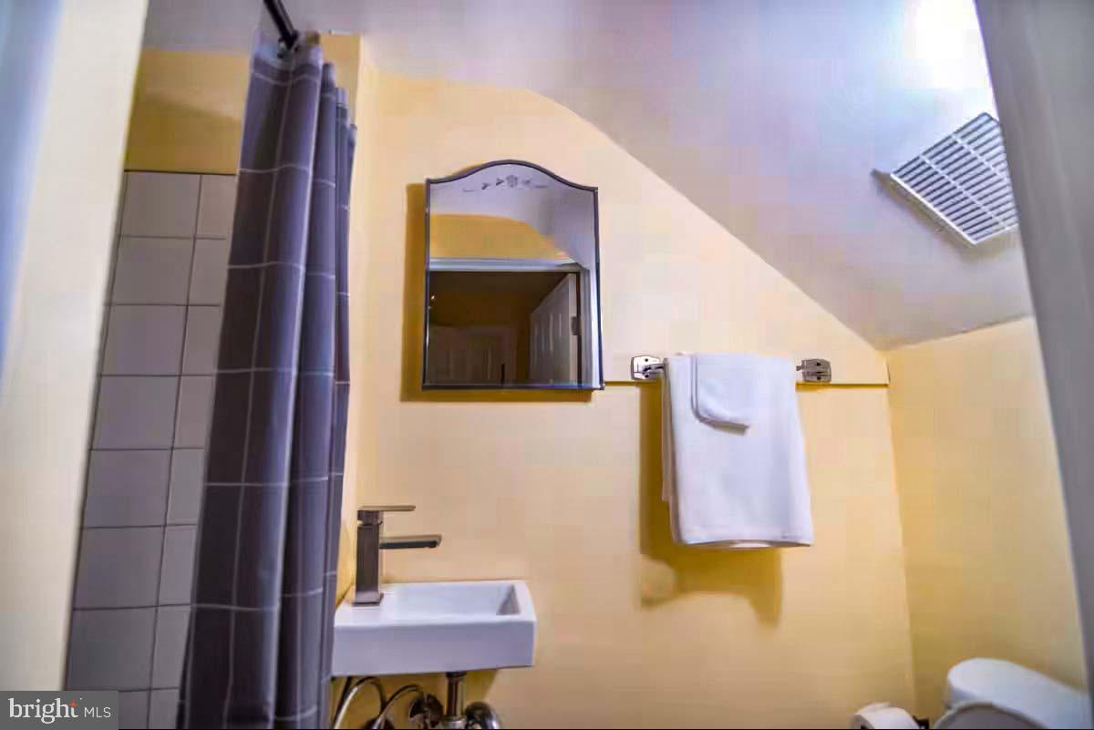 BALTIMORE COUNTY - Residential Lease