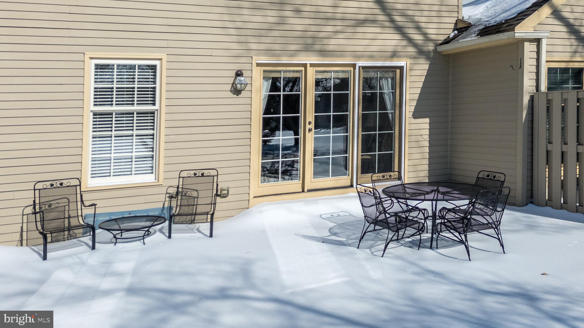 GWYNEDD HUNT - Residential