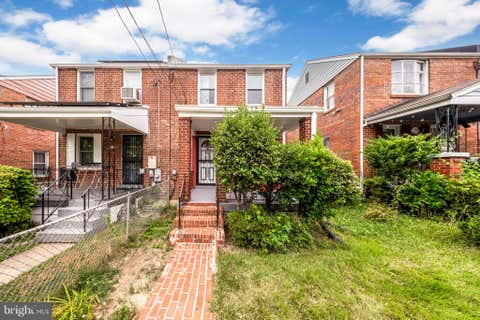 Photo of 717 Emerson Street NE, WASHINGTON, DC 20017 (MLS # DCDC2272508)