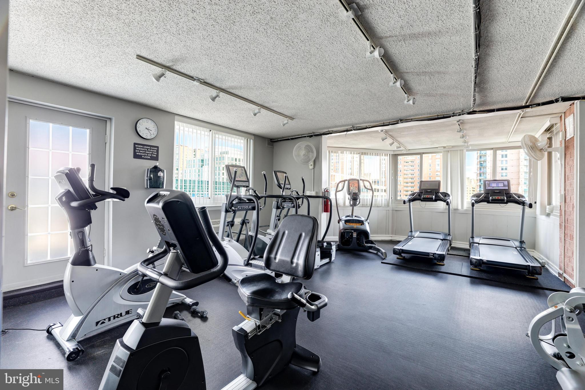 WESTVIEW AT BALLSTON METRO - Residential