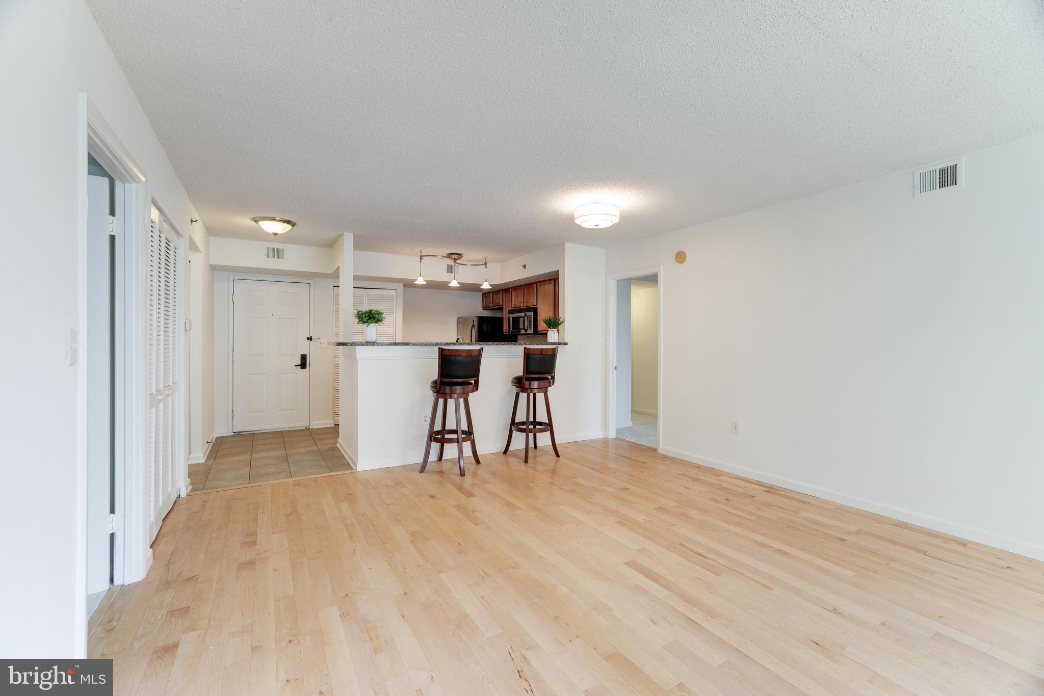 WESTVIEW AT BALLSTON METRO - Residential