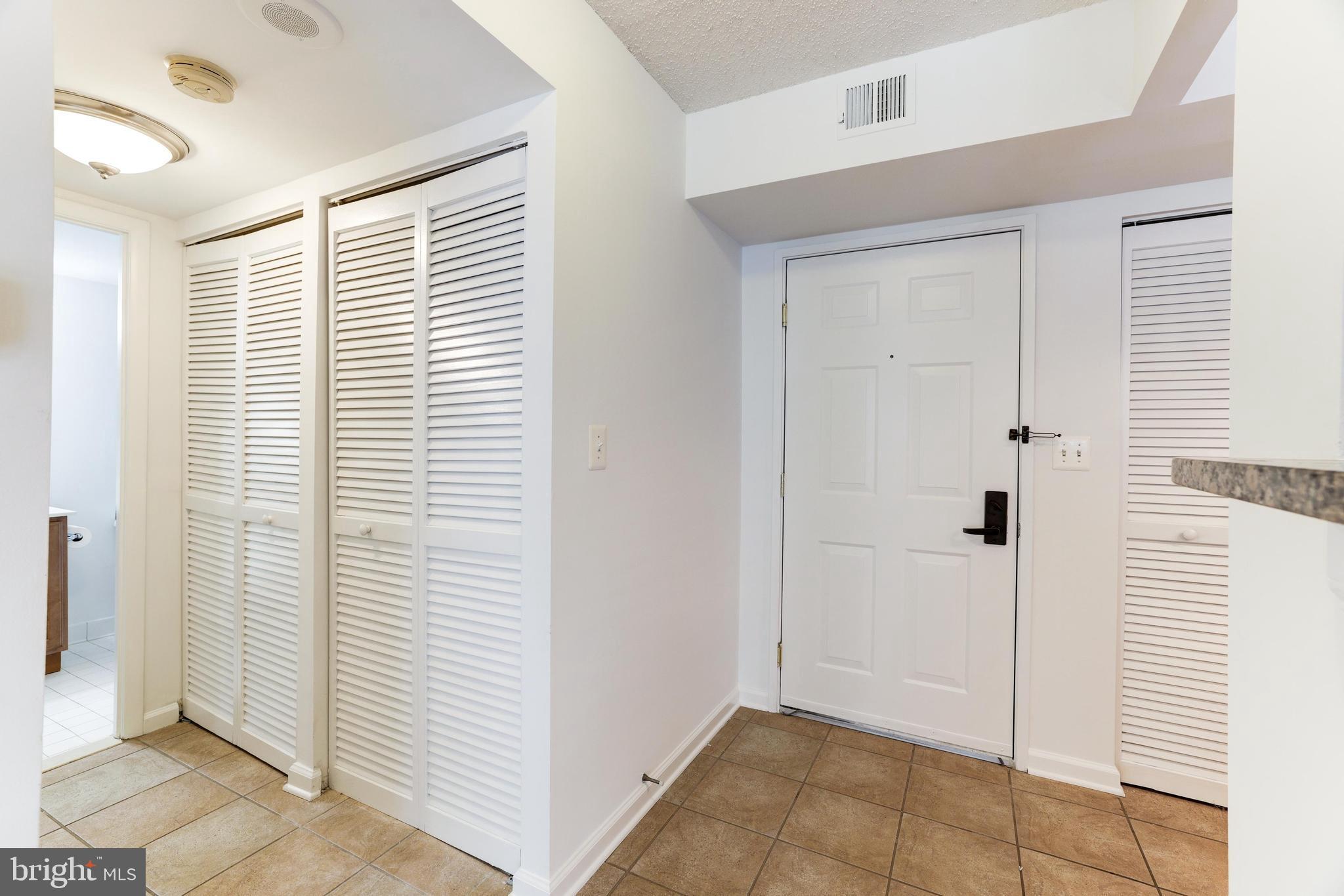 WESTVIEW AT BALLSTON METRO - Residential