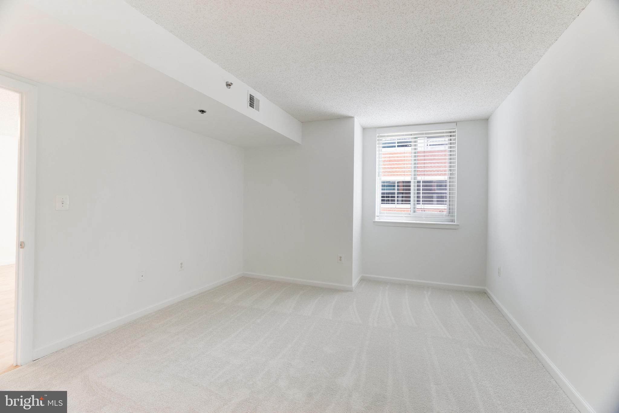 WESTVIEW AT BALLSTON METRO - Residential